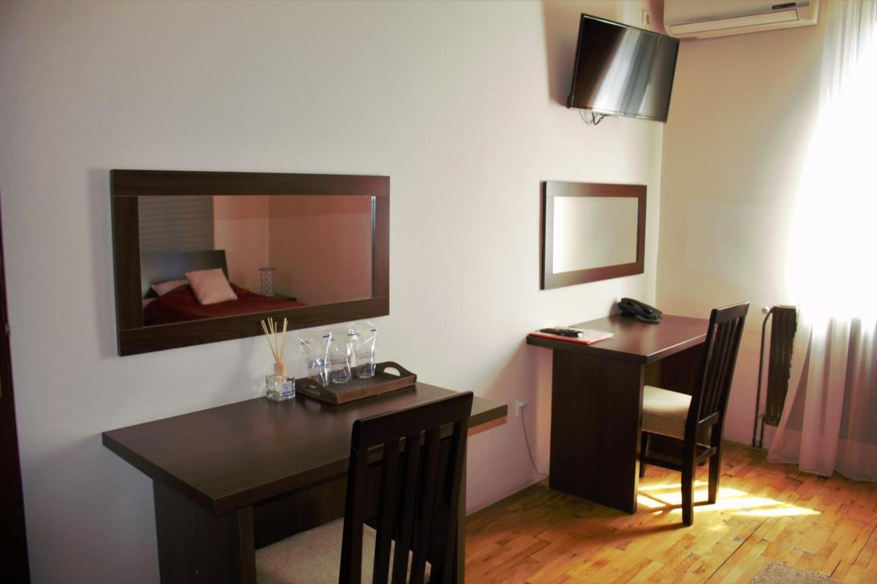 Garni Hotel City Krusevac Ngoại thất bức ảnh