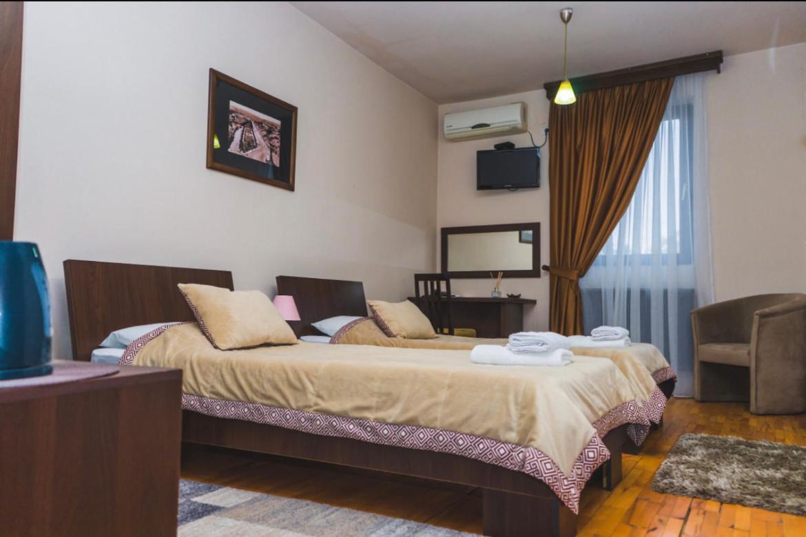 Garni Hotel City Krusevac Ngoại thất bức ảnh