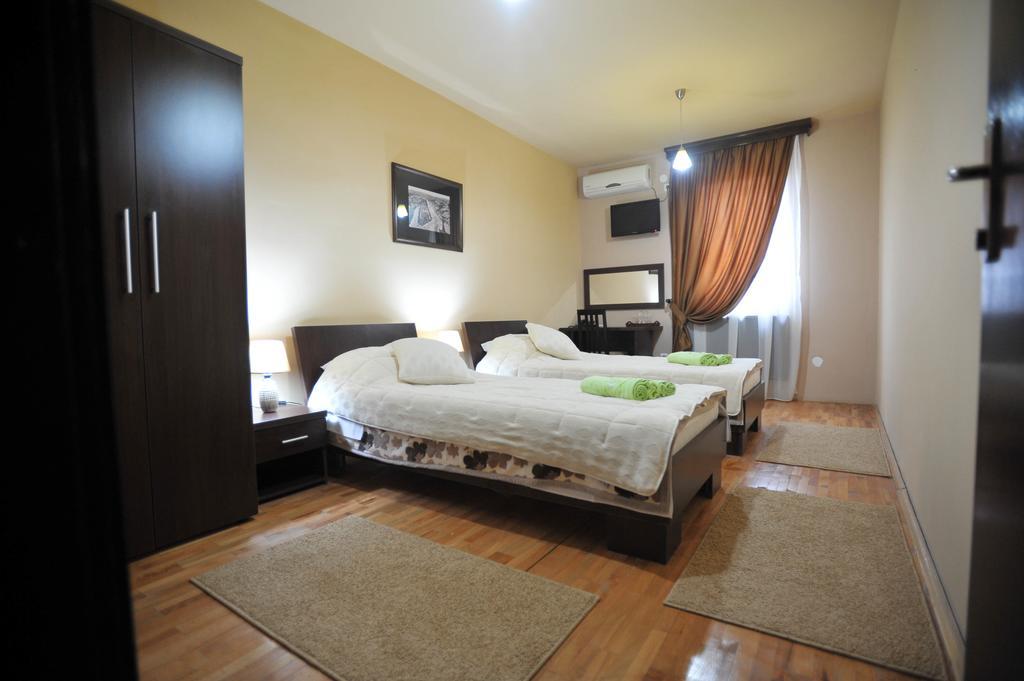 Garni Hotel City Krusevac Phòng bức ảnh