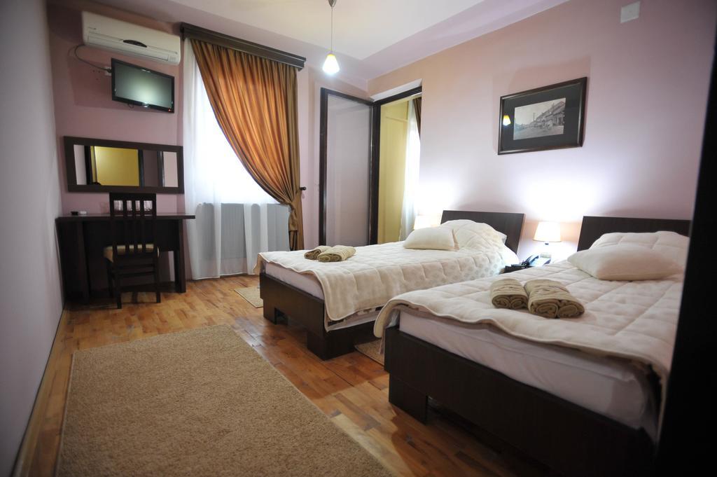 Garni Hotel City Krusevac Phòng bức ảnh