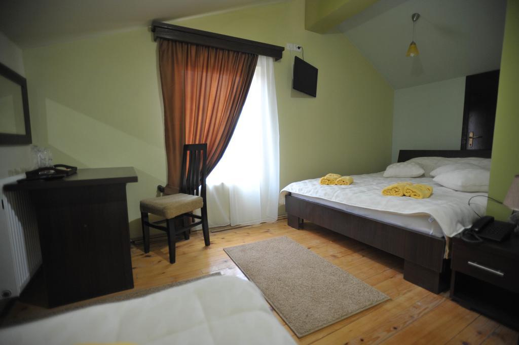 Garni Hotel City Krusevac Ngoại thất bức ảnh